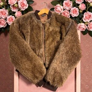 Luxurious Faux Fur Jacket in Rich Brown